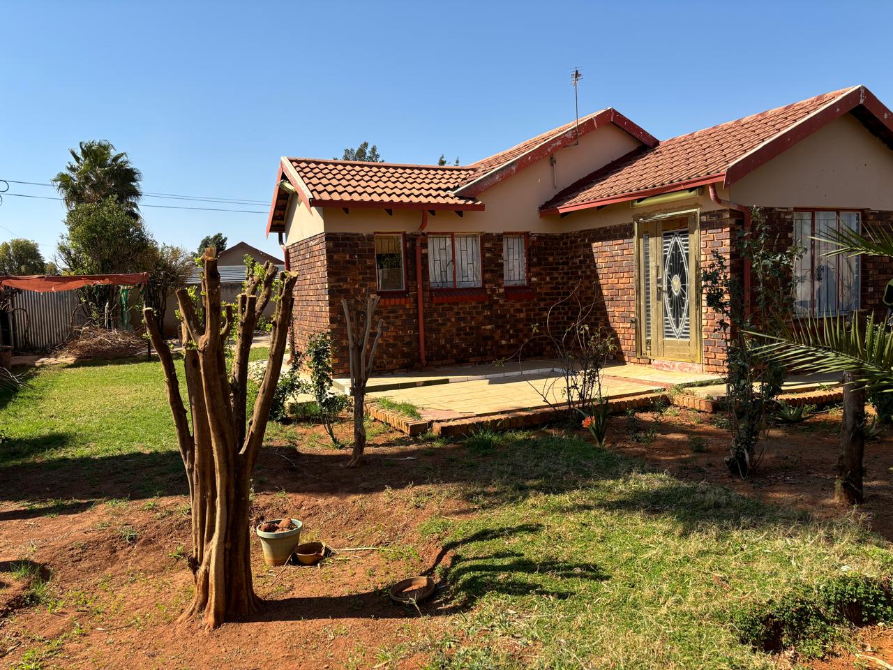 To Let 3 Bedroom Property for Rent in Danville North West